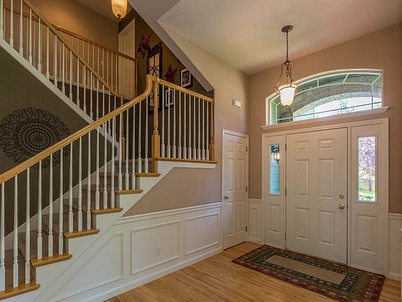 3rd image of 4329 S Greystone Ln