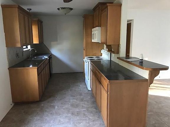 4th image of 1103 N 28th St