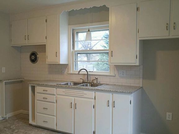 Spacious kitchen