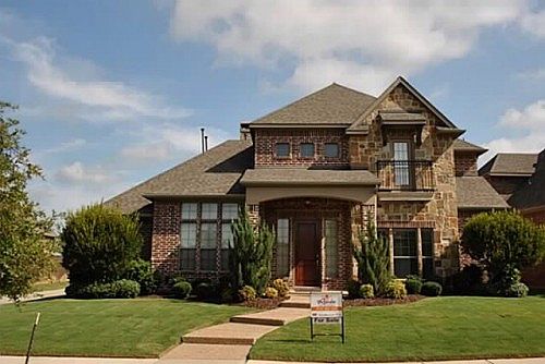 1st image of 2501 Windsor Castle Way