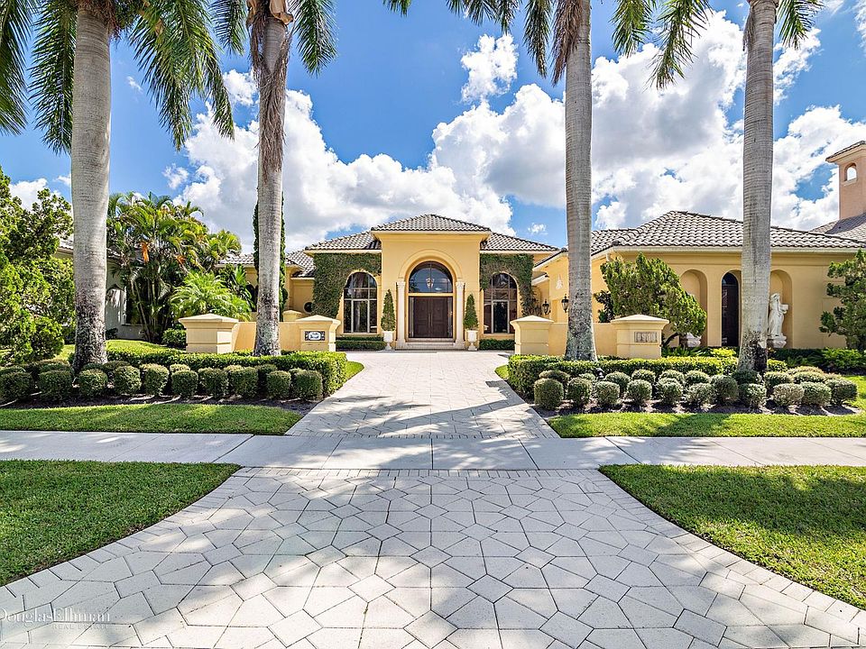 1st image of 5911 Vintage Oaks Cir