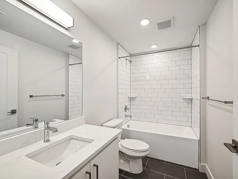 Block 8 — Photo 10