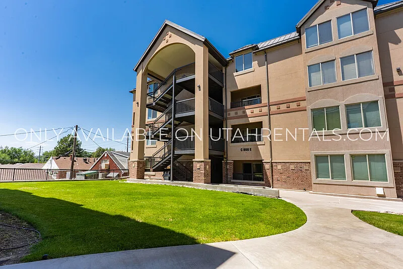 1 bed, 1.0 bath, 1196 sqft, $650 — Photo 2
