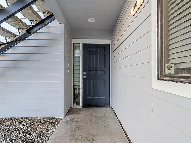 7675 N 1st St APT 109 photo 1