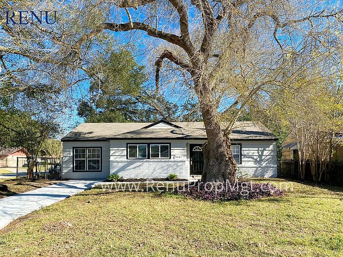 1st image of 9401 Cathedral Dr