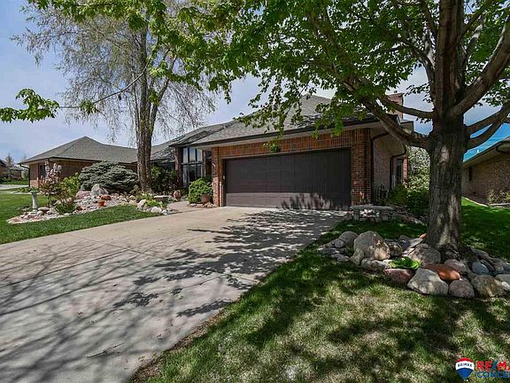 3rd image of 3824 Firethorn Ct
