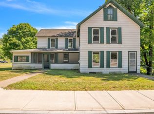 104 Main St, Charlemont, MA 01339