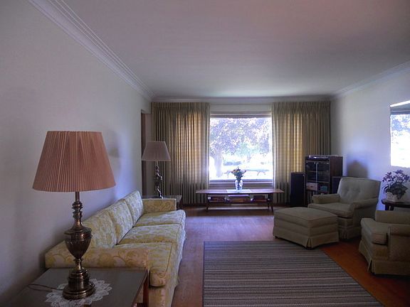 4th image of 10112 Alice Ct