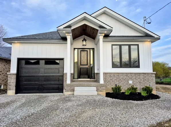 115 Chesley St, Hamilton, ON L9C 3V9