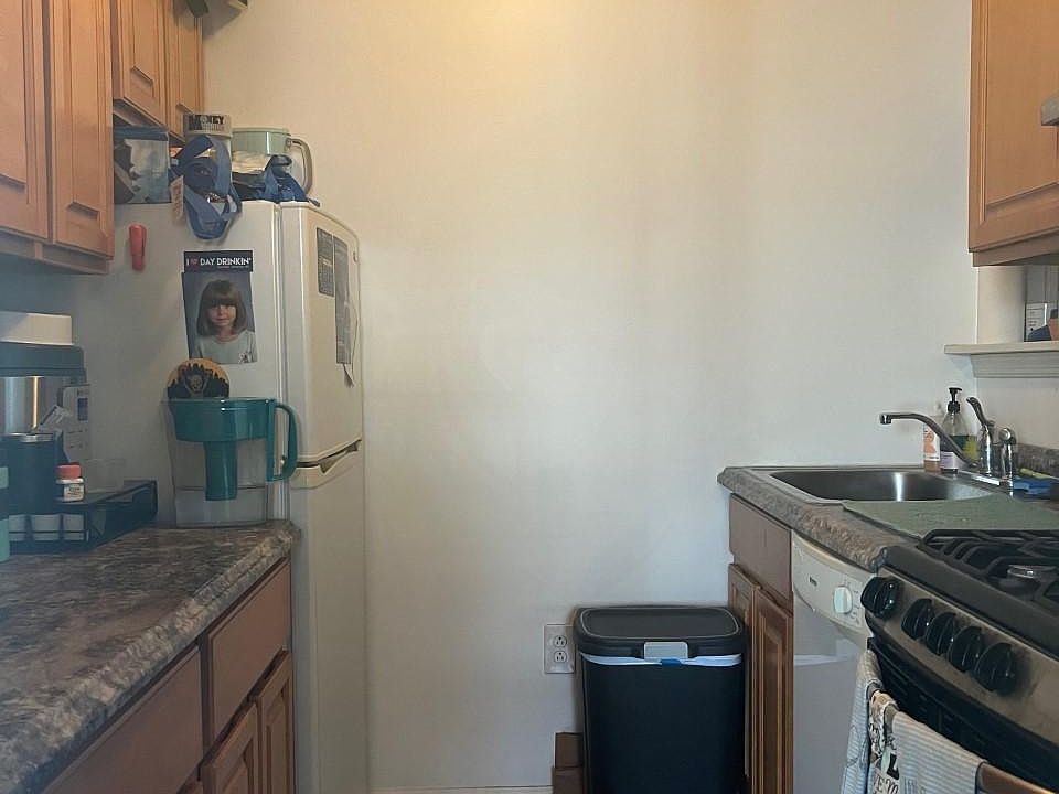 1st image of 2642 Federal St Floor 3