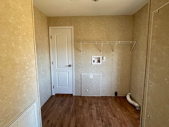 4th image of 14890 Yellow Water Ln