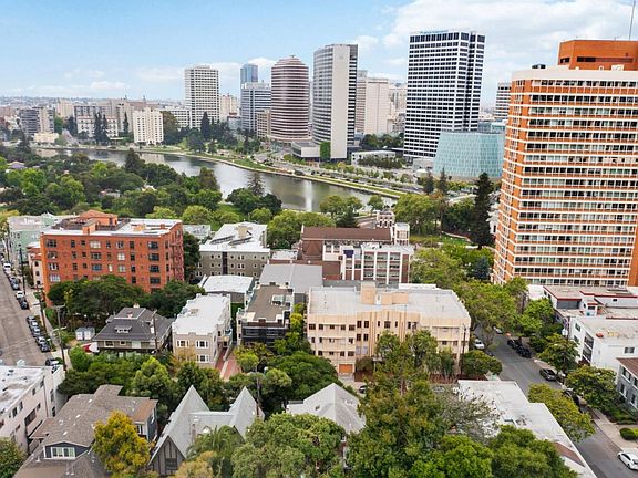 5th image of 260 Park View Ter