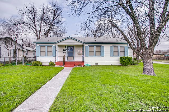 1st image of 205 Ross Ave