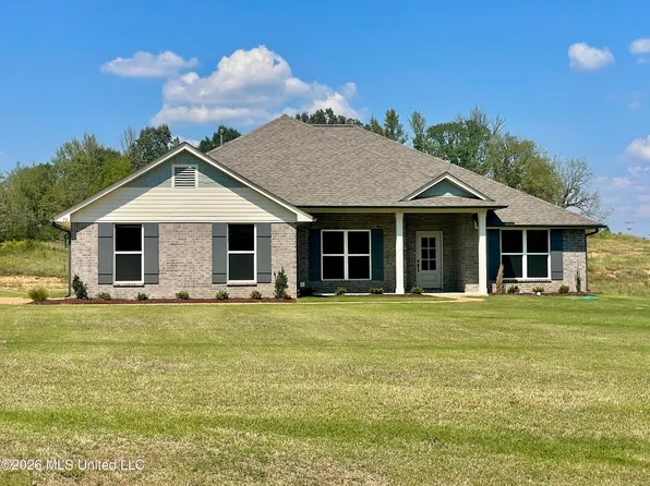 50 Farley Rd, Byhalia, MS 38611