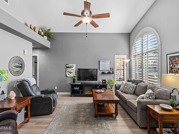 3rd image of 14300 W BELL Road #321