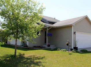 1174 Yellowstone Ave, Saint Cloud, MN 56303