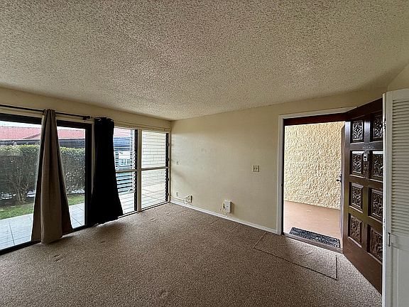 3rd image of 79-7199 Mamalahoa Hwy APT E147
