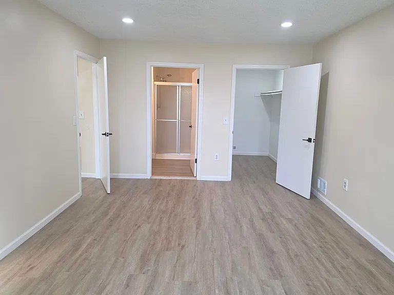 12 Amberly Ct — Photo 20