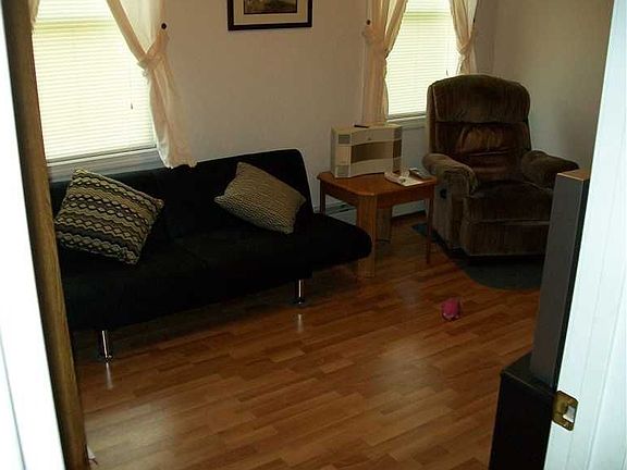 5th image of 15 Lakewood St