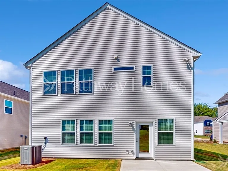 335 Kennerly Center Dr — Photo 15