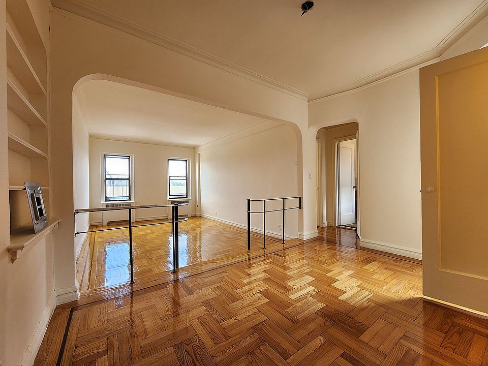 1st image of 30 Park Ter E APT 6B