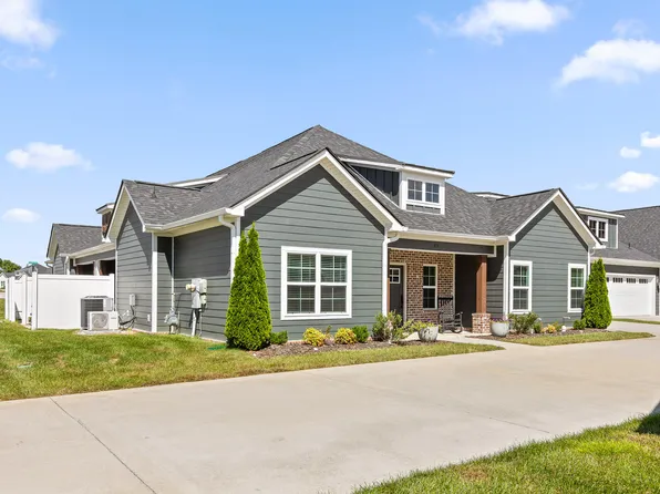 815 Wellstone Dr, Chattanooga, TN 37405