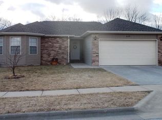 649 S Casa Grande Ave, Springfield, MO 65802