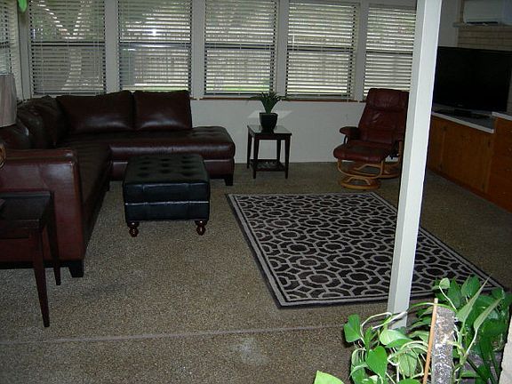 2nd image of 501 Kennedy St