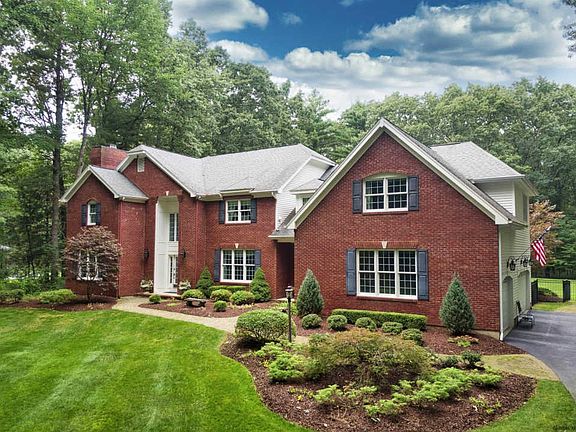 2nd image of 20 Rolling Brook Dr