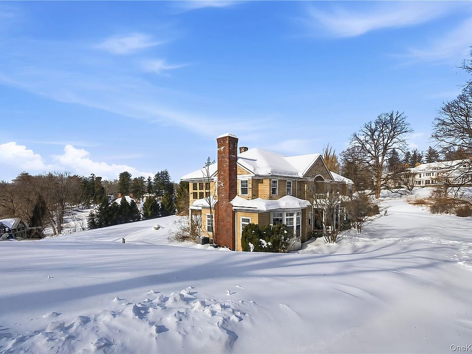 2nd image of 2 Lodge Road