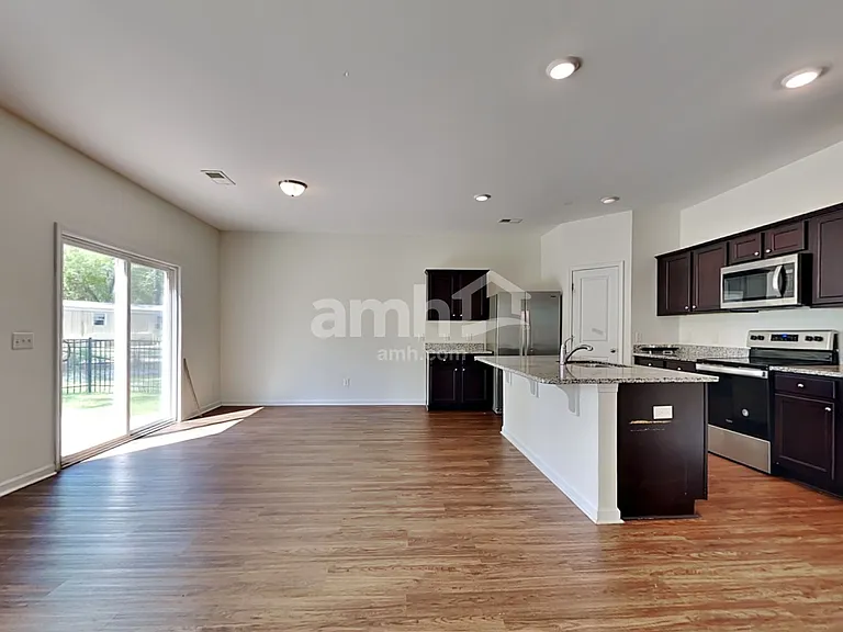 206 Orion Way — Photo 5