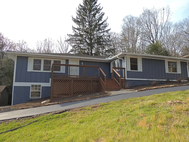 4 Weston Ln — Photo 23