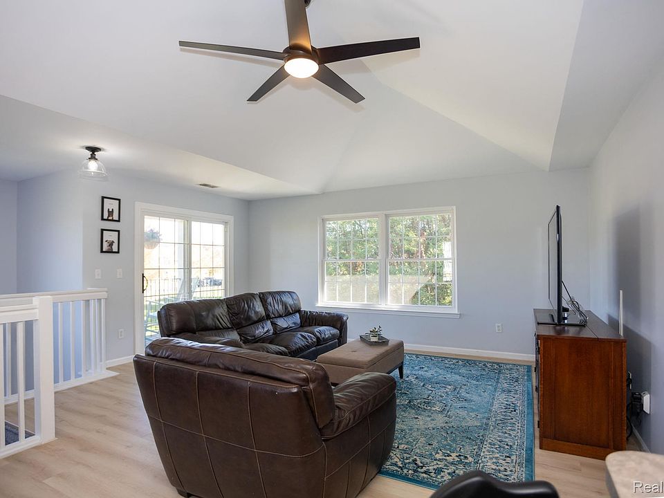 3314 Kneeland Cir #114, photo 8