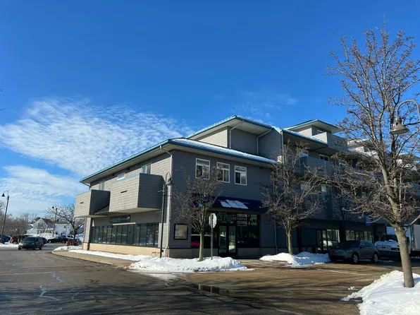 529 Miller Dr Unit 214, Grand Haven, MI 49417