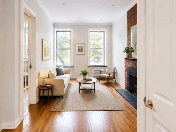 562 Hudson St APT 3
