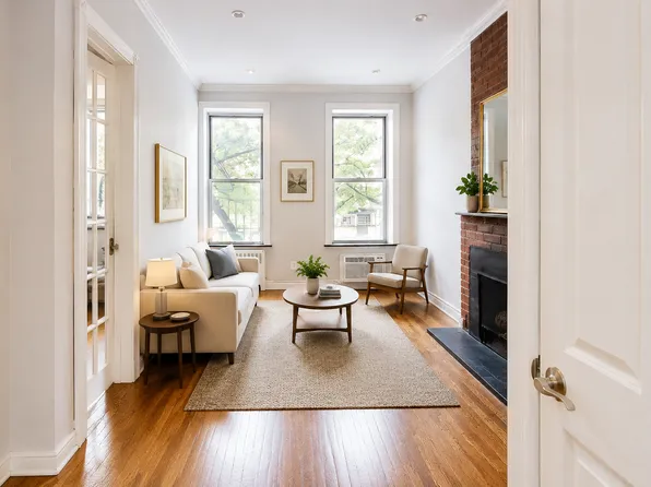562 Hudson Street image 1 of 1