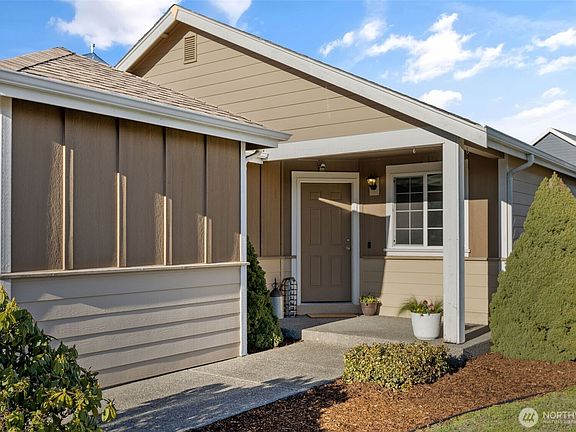4th image of 18833 110th Avenue Ct E