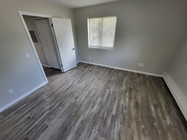 20411 E Twelve Mile Rd #5 — Photo 13
