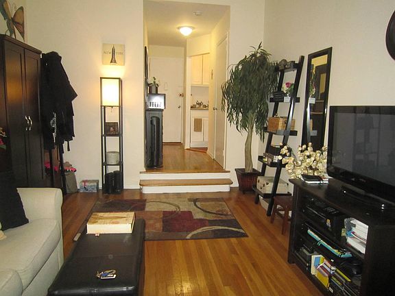 4th image of 143 W 69th St APT 3H