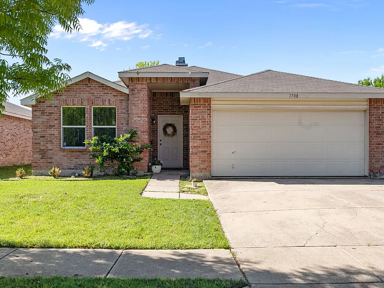 1708 Sierra Meadow Ln — Photo 2