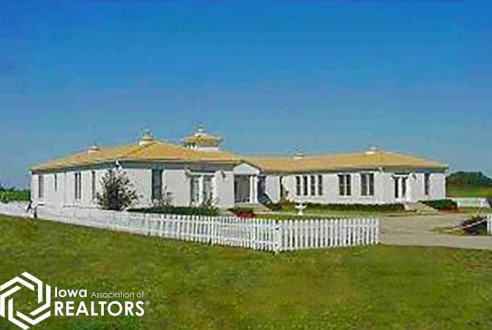 1st image of 2000 Mansion Dr