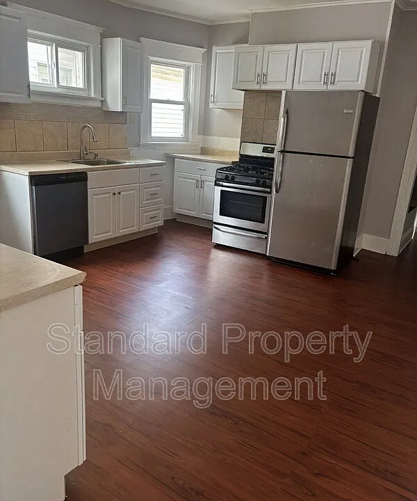 53 Robie St #3