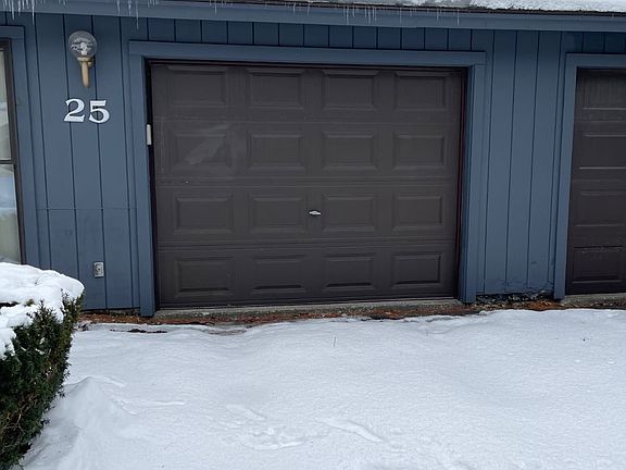 3rd image of 25 Elizabeth Ln #25