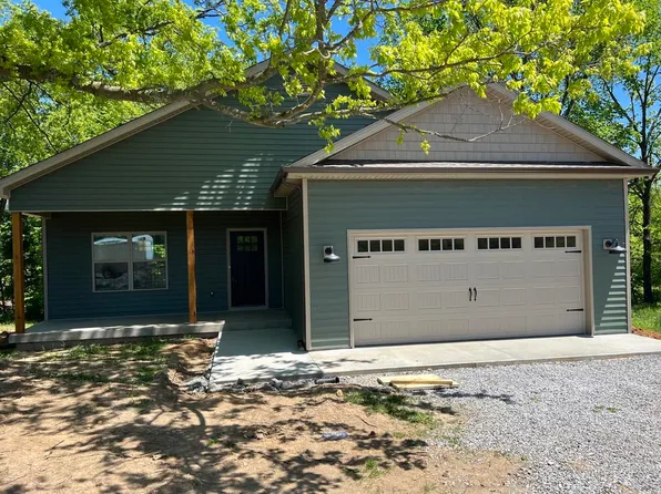 7646 Bowling Green Rd, Scottsville, KY 42164