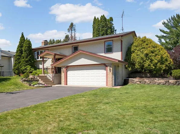 14895 Easter Ave, Apple Valley, MN 55124