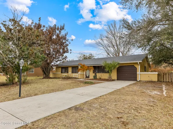 701 Rostock Cir NW, Palm Bay, FL 32907