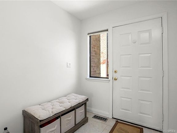 3rd image of 9 Old North Stamford Rd APT 36E