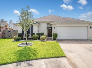 4839 Emerald Bay Cir, Baytown, TX 77523