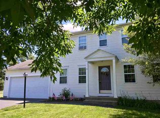 14 Falcon Chase, Rensselaer, NY 12144