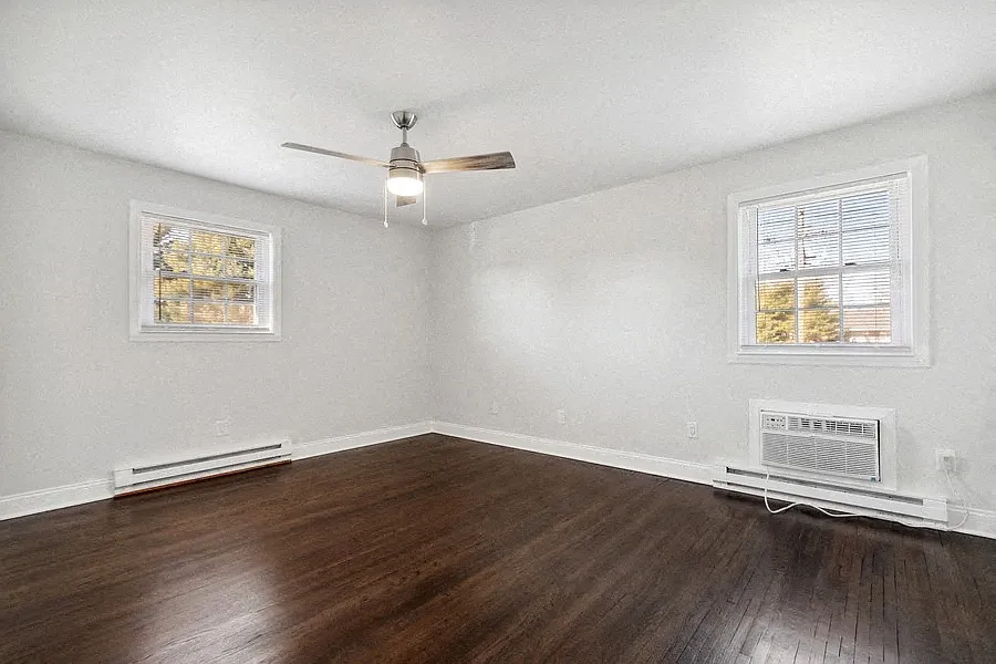 Washington Arms Apartments — Photo 4